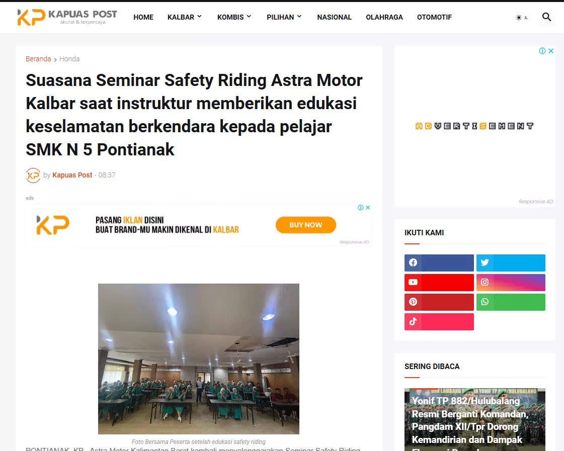Suasana Seminar Safety Riding Astra Motor Kalbar saat instruktur memberikan edukasi keselamatan berkendara kepada pelajar SMK N 5 Pontianak